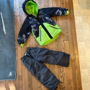 Kids snow jacket and pants